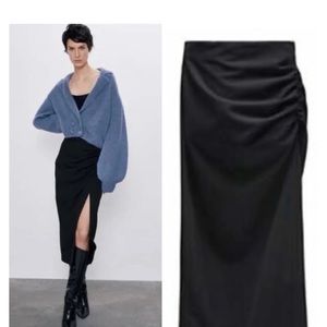 Zara side ruched midi skirt nwt back small